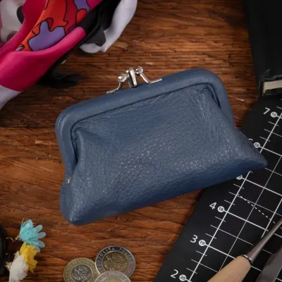 Średnia granatowa Portmonetka damska z miękkiej Skóry Naturalnej Cielęcej 50914 - 8