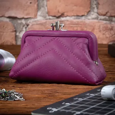 Średnia fioletowa Portmonetka damska z miękkiej Skóry Naturalnej Cielęcej 50914 - 1