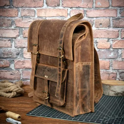 Tornister Plecak Skórzany na Laptopa 17 do pracy Vintage roll-top brązowy Outlander BT07SBH