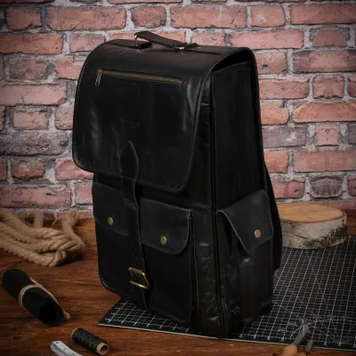 Tornister Plecak na Laptopa 17,3 Skórzany Vintage Unisex czarny Outlander BT09GA