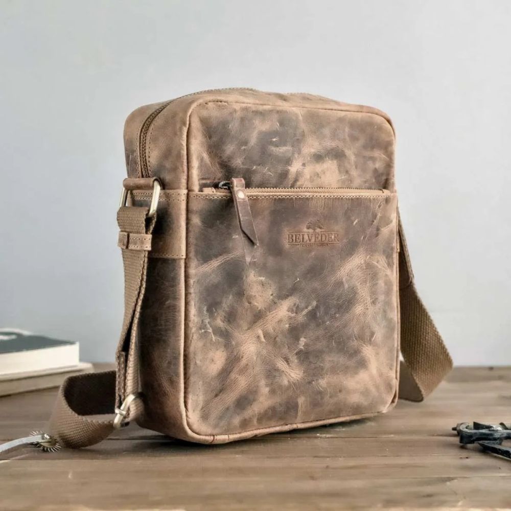 brazowa saszetka meska na ramie skora naturalna buffalo vintage cb24