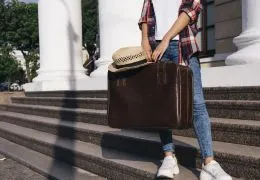 Jak dbać o galanterię podróżną, aby służyła latami?