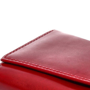 czerwona skóra na portfele